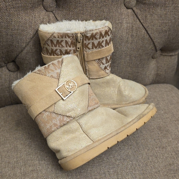 Kids Michael Kors Beige and Gold Winter Boots - Picture 1 of 8